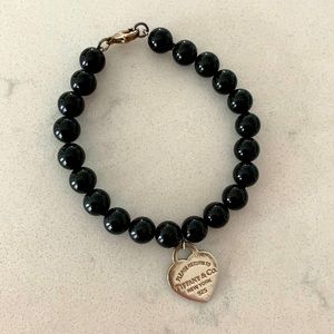 Tiffany & Co. black onyx Return to Tiffany heart tag bracelet.
